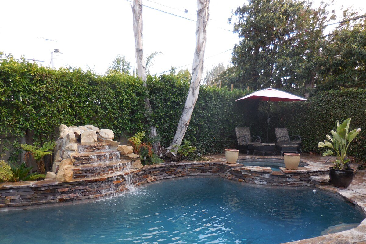 Albers Estate-Lavish SaltWater Pool gallery image 3