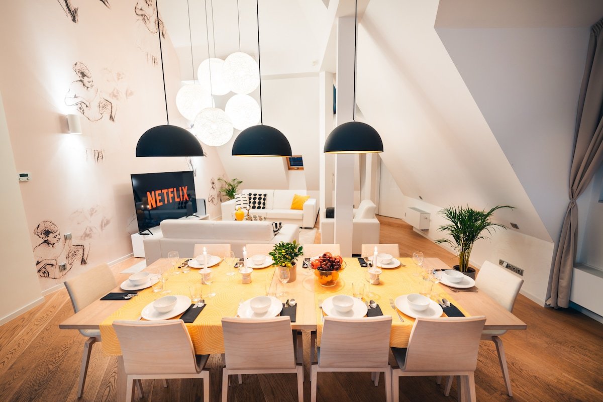 6BR+2Bath LUX Penthouse + Terrace, V!EWS + A/C gallery image 5