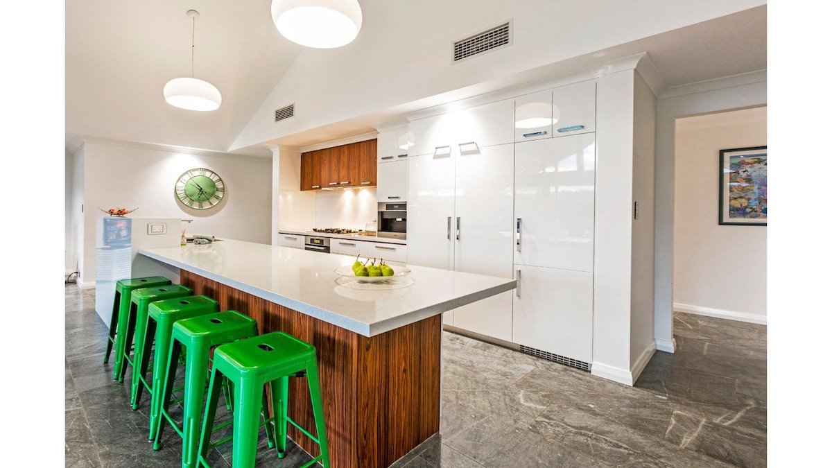 Lilywood—Minutes from Wineries & Yallingup Beach gallery image 4