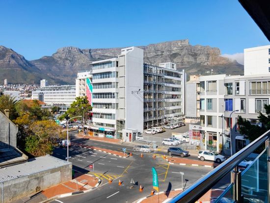 Photo 3 of Danbury Apartment accommodation in City Centre, Cape Town with 1 bedrooms and 1 bathrooms