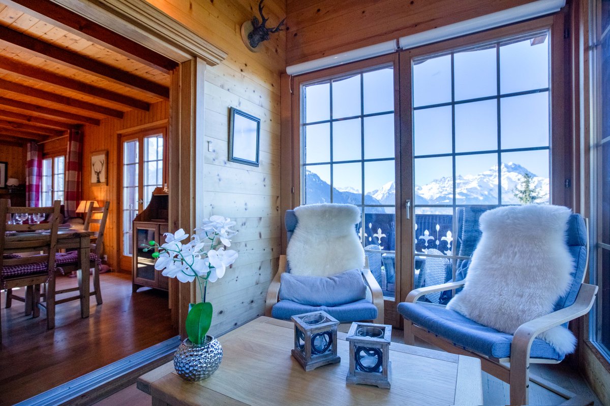 The Stag’s Chalet by Gryon Luxury, quiet area