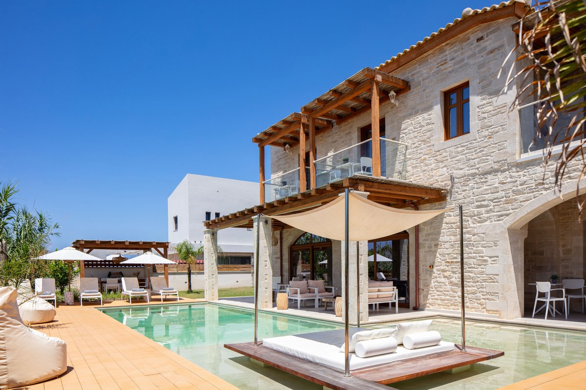 Thetida Villa, a Sublime Beachfront Retreat