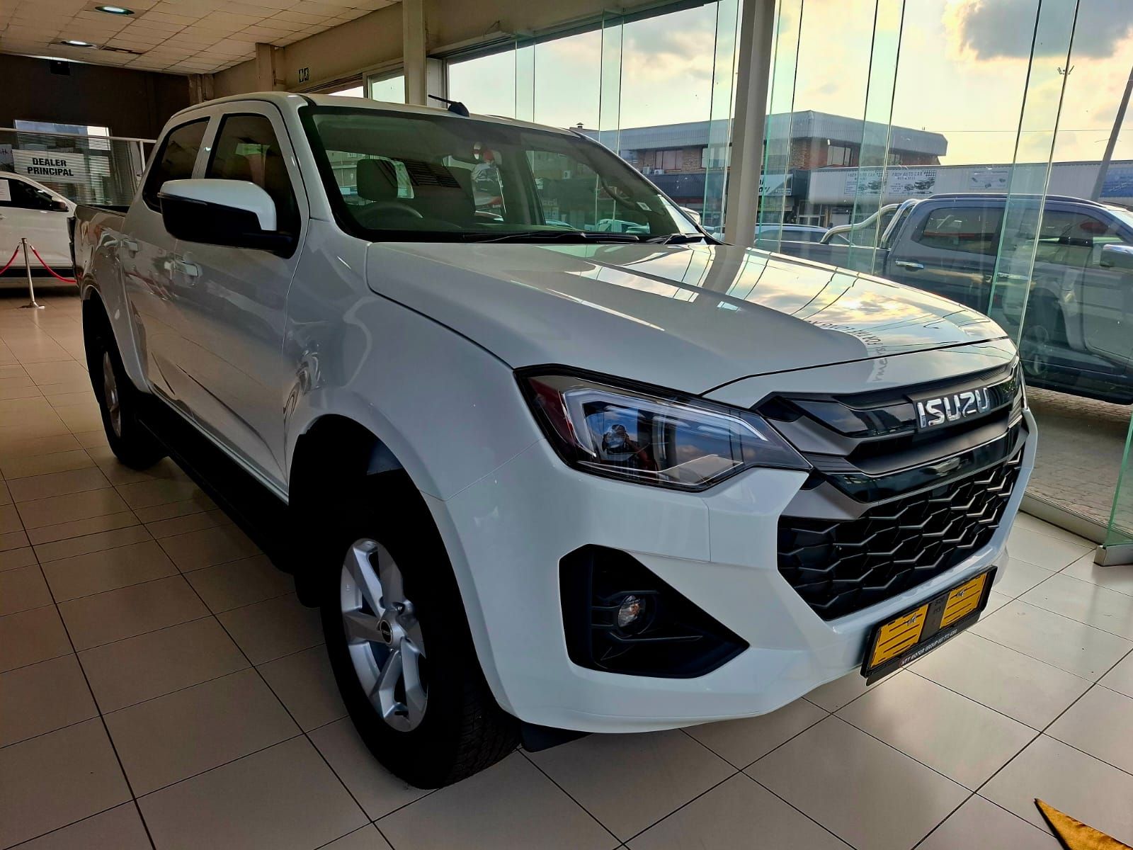 ISUZU D-MAX 1.9 Ddi HR LS A T D C P U for Sale in South Africa