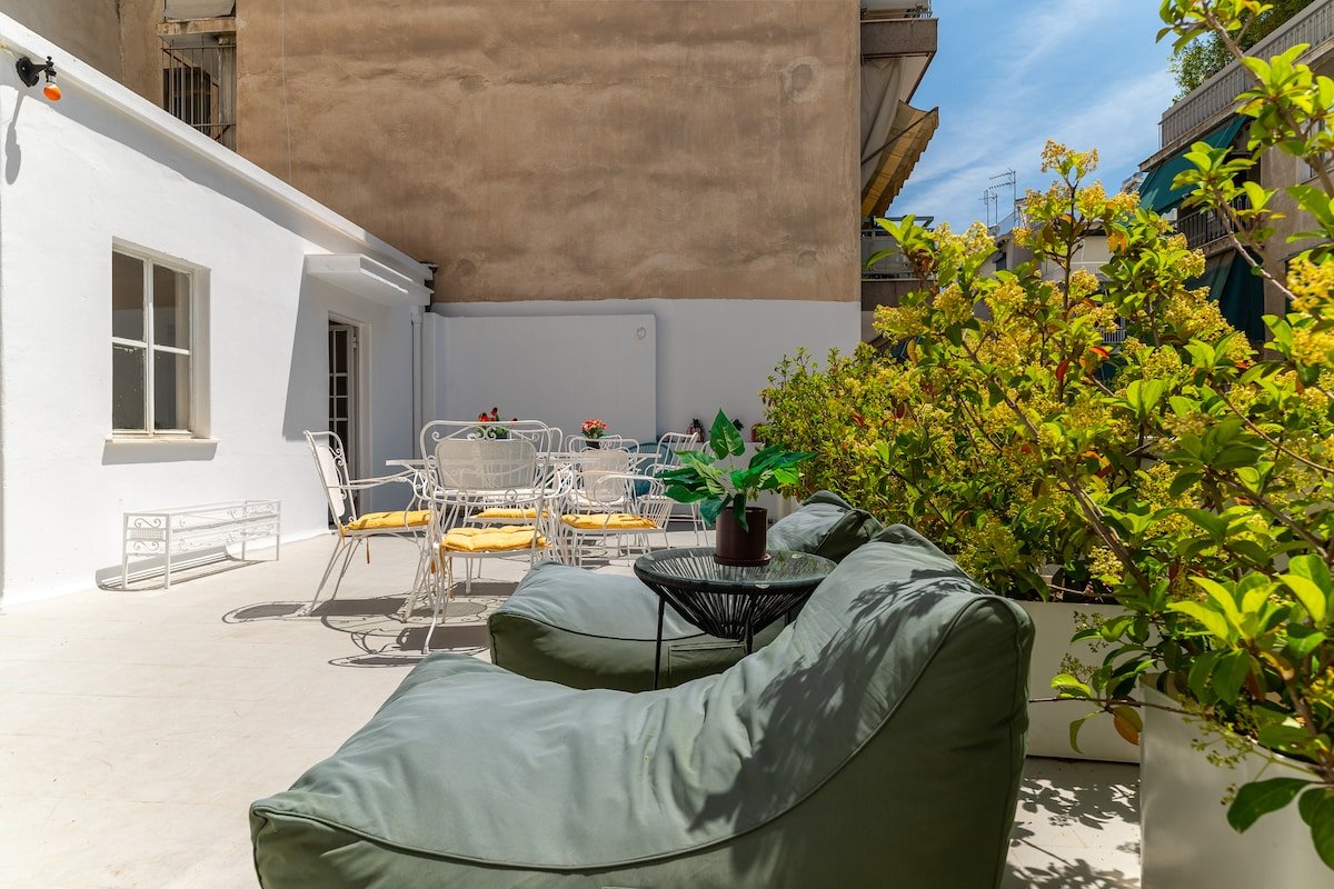 Unique 2floorΗouse& PVt Terrace& Jacuzzi gallery image 5