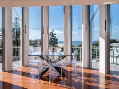 Amazing Currimundi Lakefront Ocean Penthouse