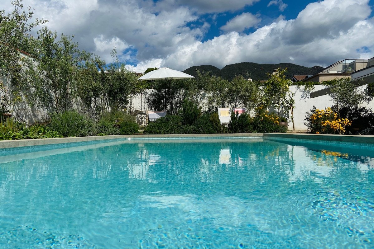 Malibu Beach House Getaway☀️✨🤍 gallery image 5