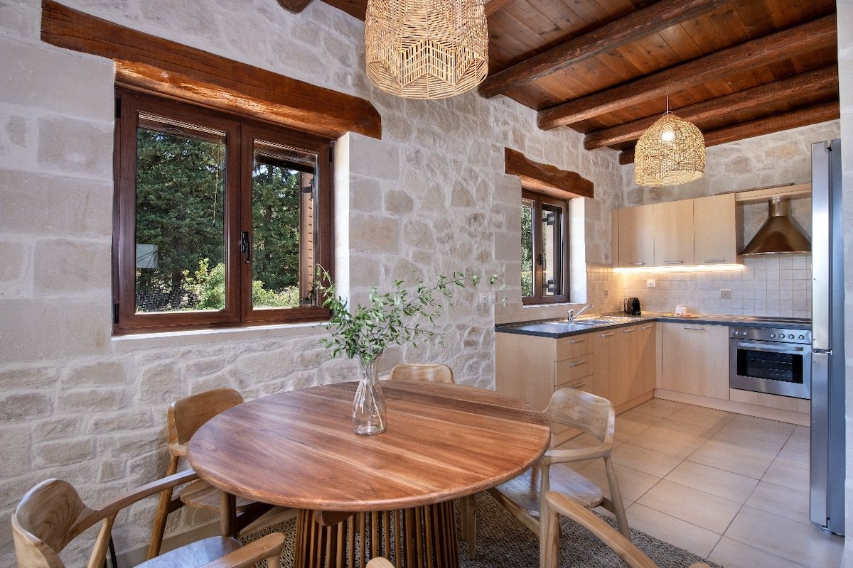 Villa The Pines-Jaccuzi-Private Pool-Near thebeach gallery image 5