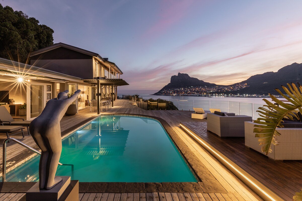 Exceptional Hout Bay Home with Breathtaking Views gallery image 3