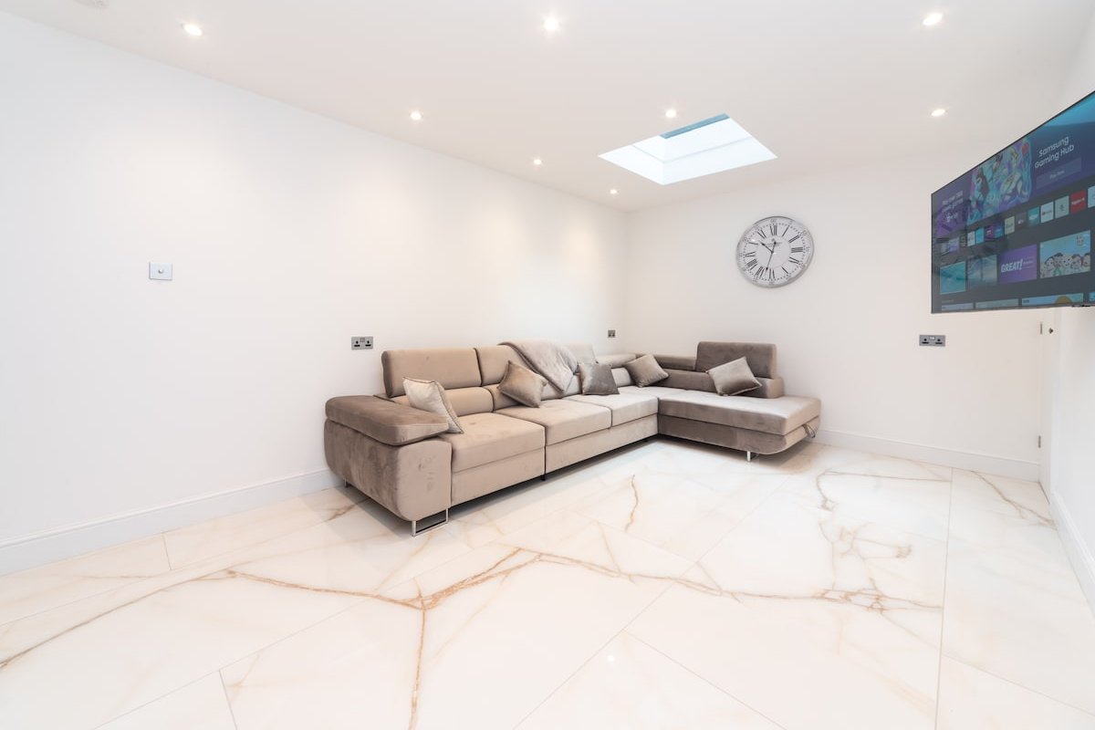 Beautiful London home & Terrace, central location gallery image 5