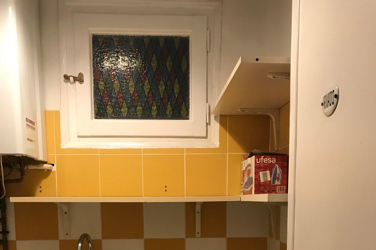 Big Apartment with Terrace! 5 Rooms. gallery image 5