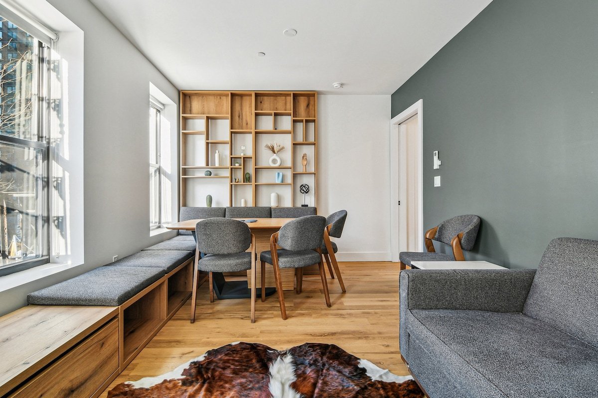 Three Bedroom – Newly Renovated – Washer/Dryer gallery image 3