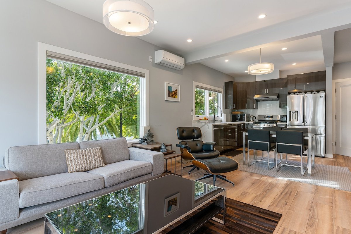 Completely Renovated 2BR 2BA on Dolores St corner gallery image 4