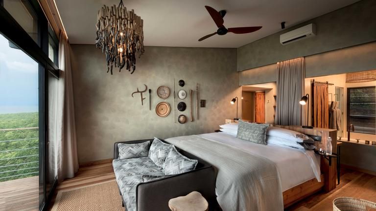 African Bush Camps Bumi Hills Safari Lodge Luxury Suite
