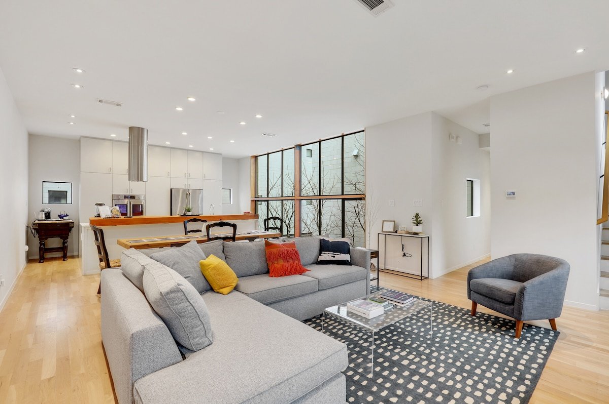 SMU Vibrant Urban Retreat-Center of Dallas +L2 EV gallery image 3