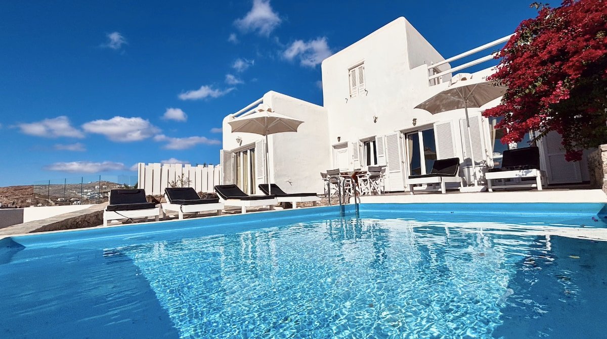 Elegant Villa Private Pool 5 min from Town & Beach gallery image 3