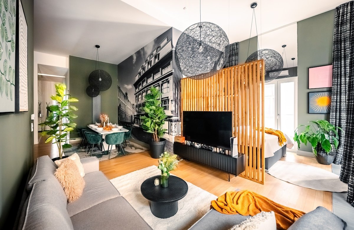 3BR OLD TOWN Deluxe Apartment + Terrace gallery image 3