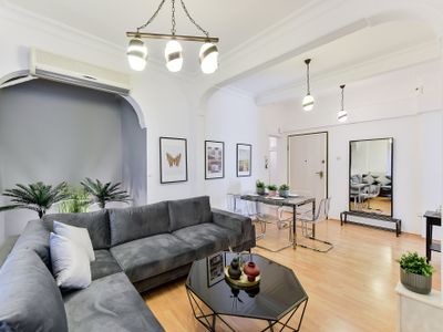 Porto Sea View Apartments- Mitropoleos