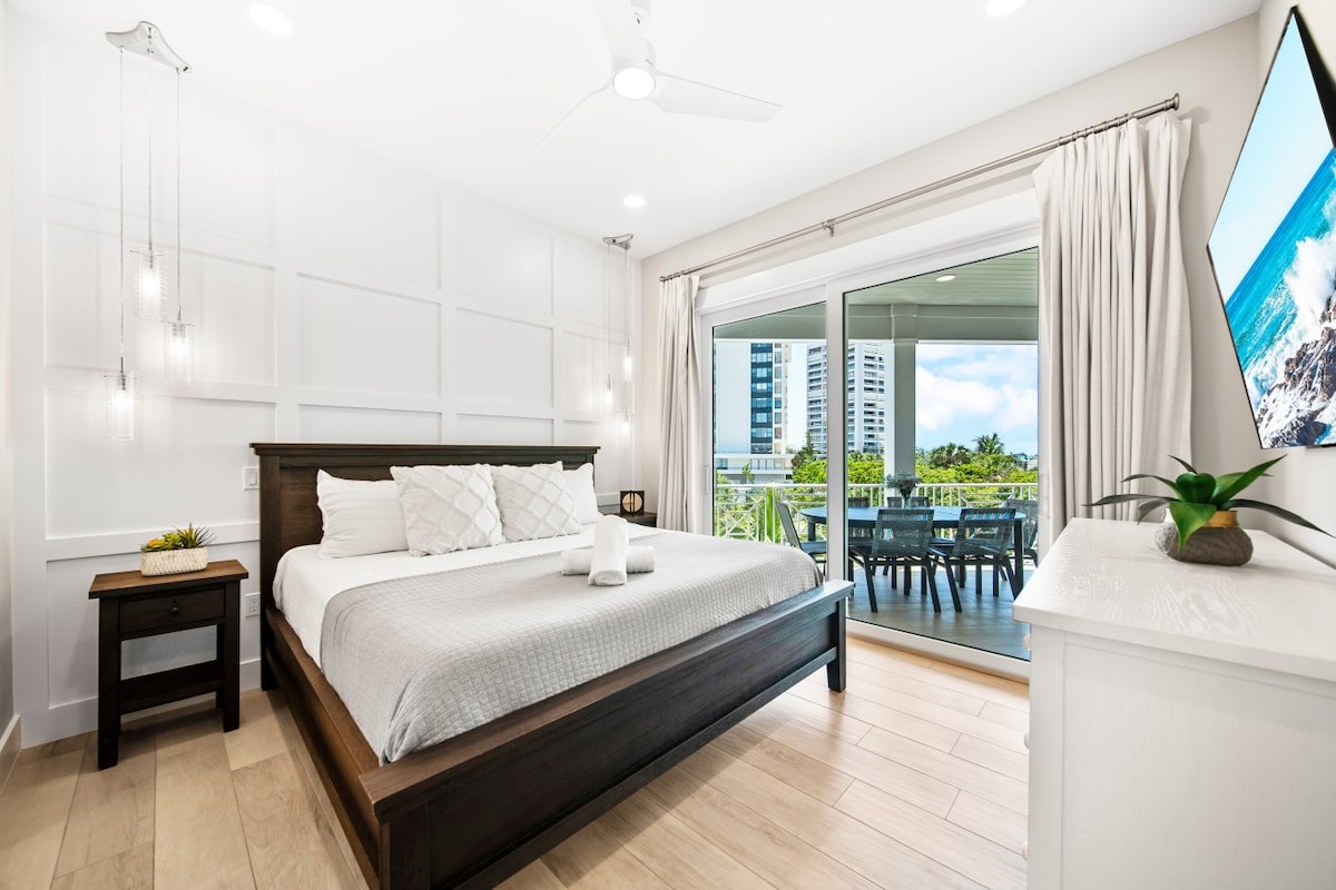 400ft to Beach, Ocean View, Pool, in the Village gallery image 4