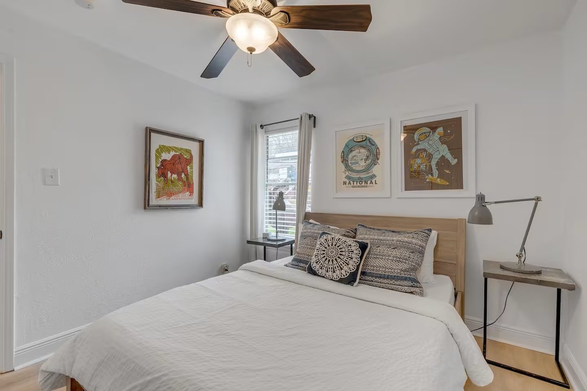 Fun Pool&Spa SoCo Oasis w/Casita gallery image 5