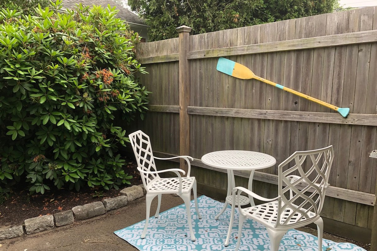 “The Cottages” Middletown/East Newport 3 cottages gallery image 5