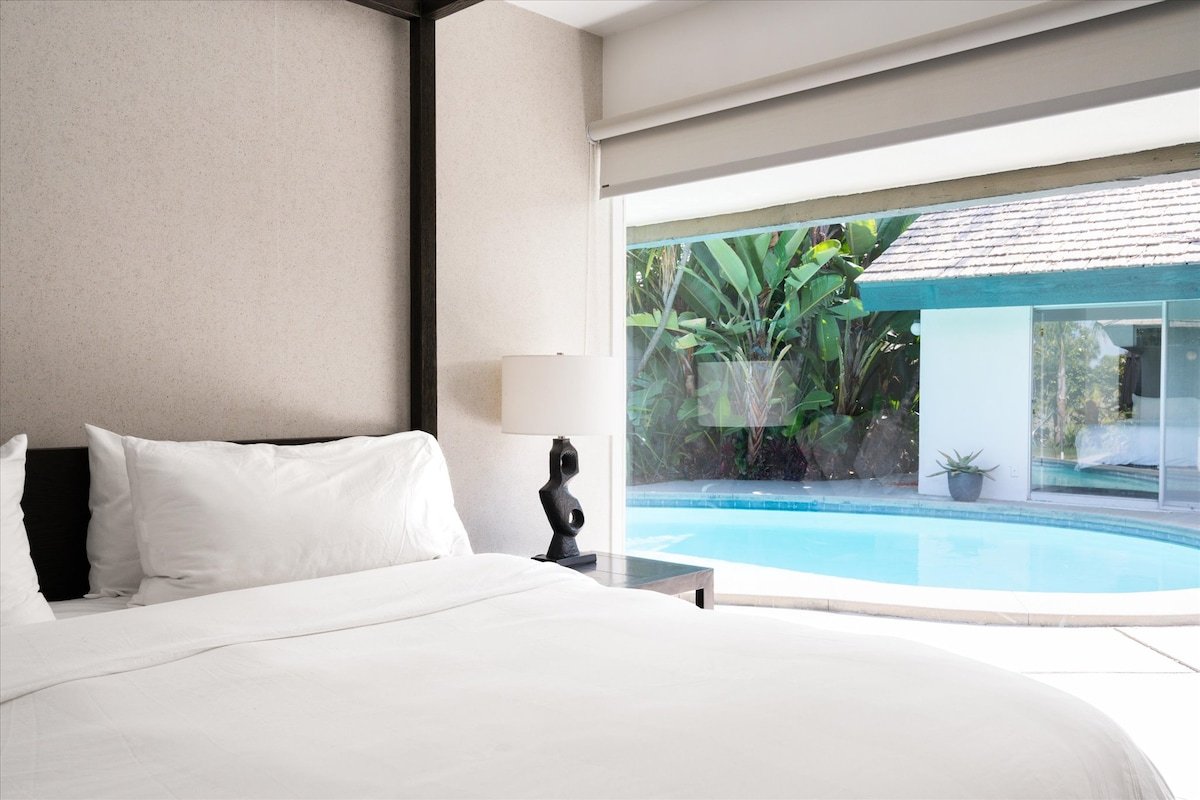 Classic MidCentury Modern +Pool in the Heart of LA gallery image 5