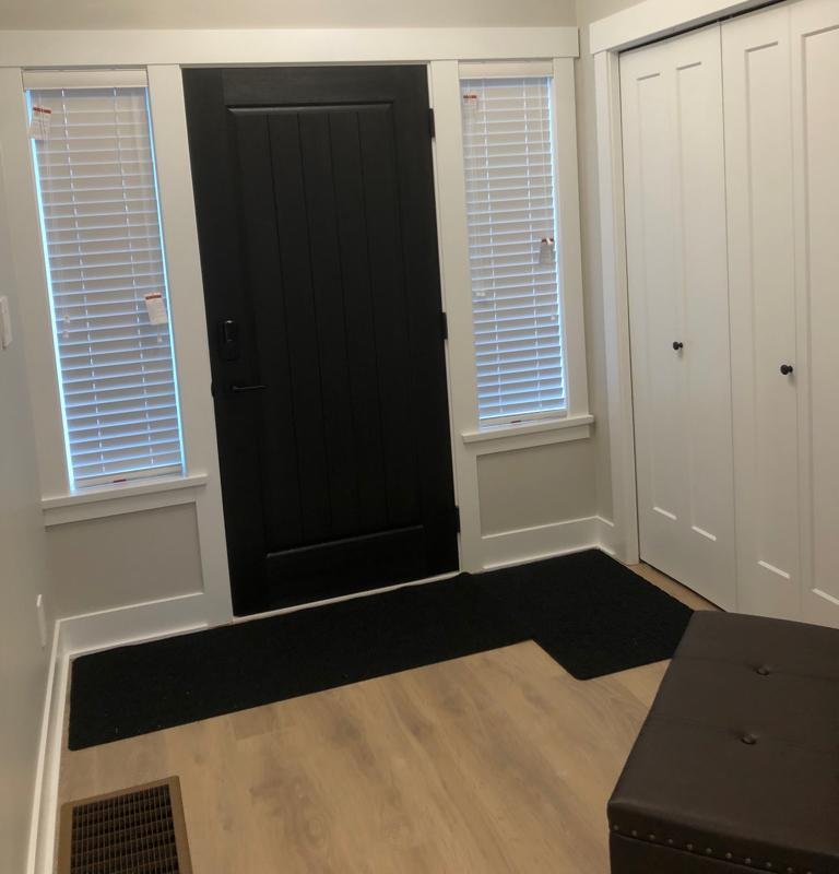 Cheerful 5-bedroom New home with aspectacular view gallery image 4