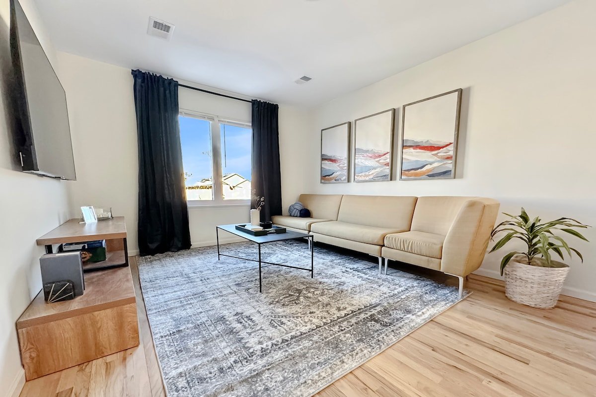 New 6 Bdrm 4 Bthrm by Airport NJPAC American Dream gallery image 2