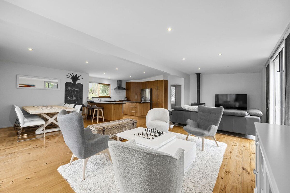 Rolig – Shoreham family escape with pool gallery image 4