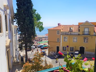 Apartment with Terrace and River View in Alfama