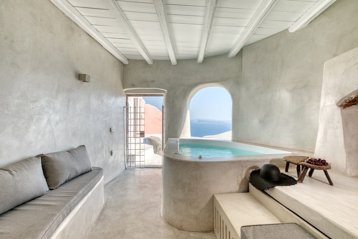 Marble Sun Villa with Hot-Tub and Caldera View gallery image 2