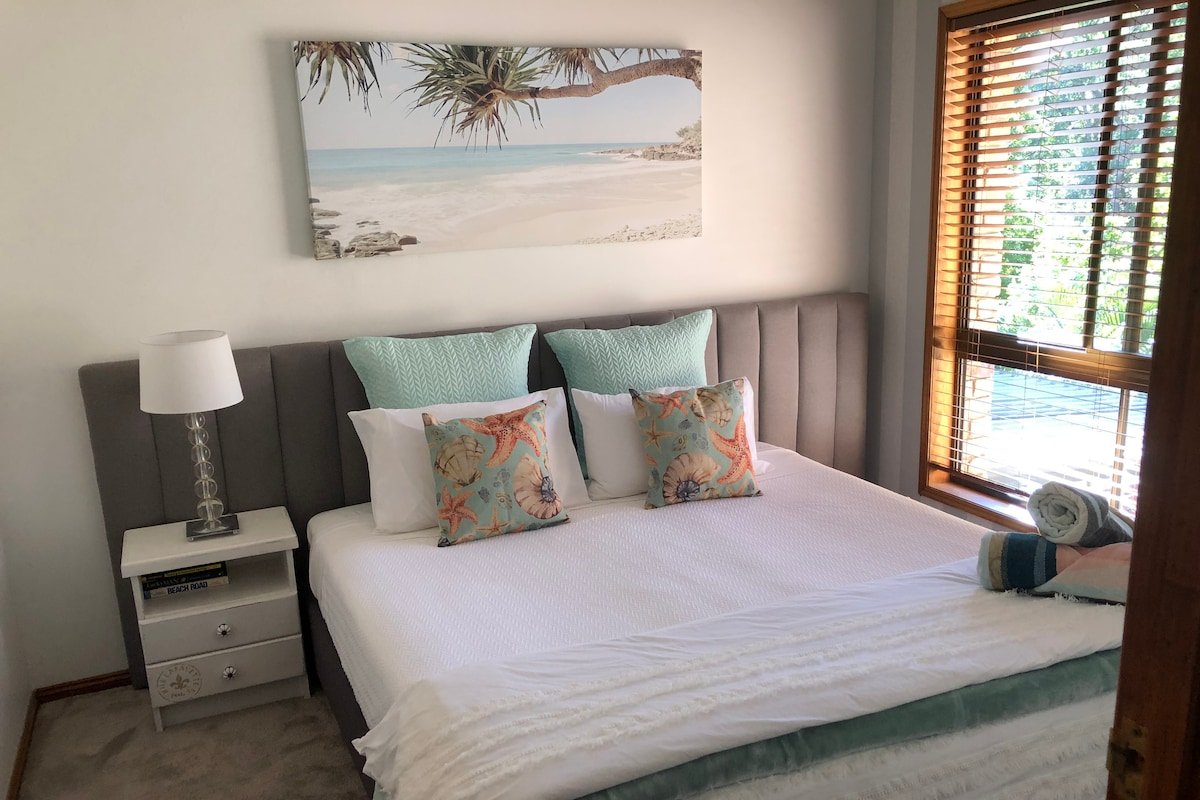 Spacious Two Bedroom Light Filled Lovely gallery image 5