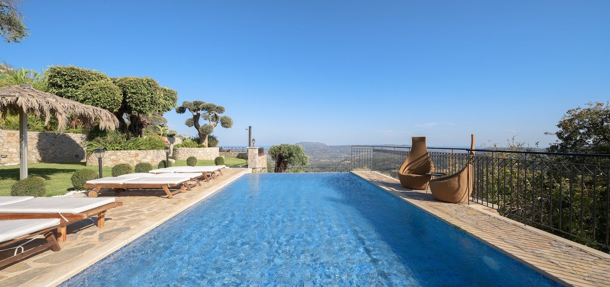 Geroulios Kastro, a 100acres Yoga Retreat gallery image 5