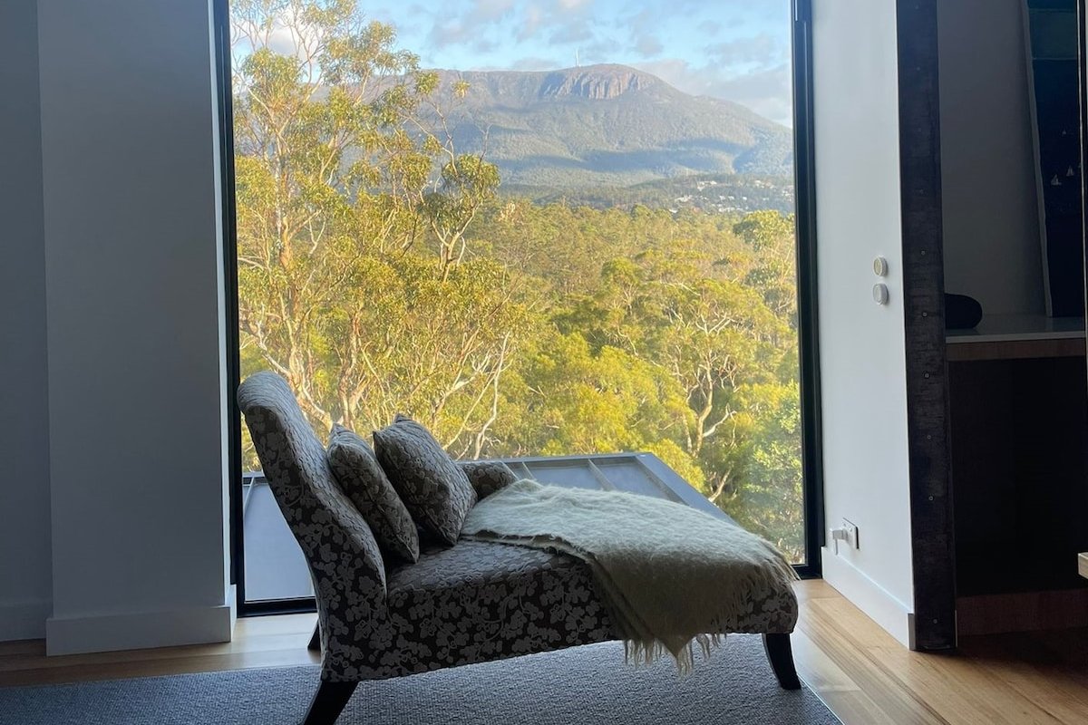 Boxwood V01 – 6BR Luxury w/ Spa + Cinema gallery image 3