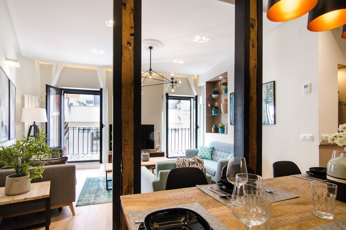 Brand New Amazing 3BD 2BD Gran Vía-Malasaña gallery image 3