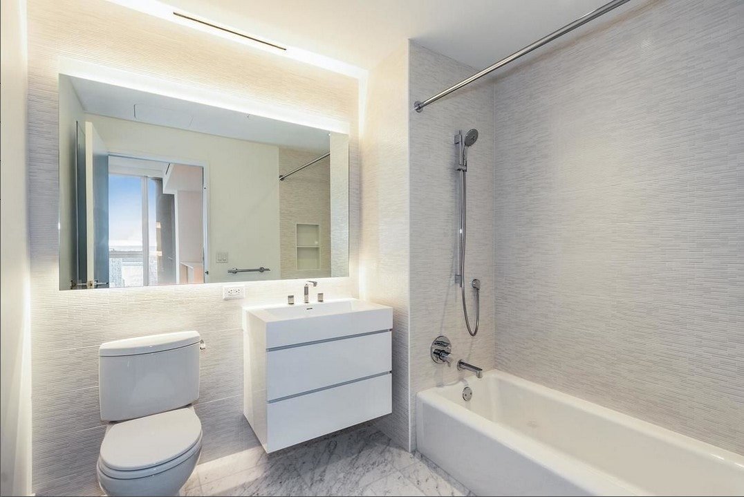 Gorgeous views: Theater district gallery image 3