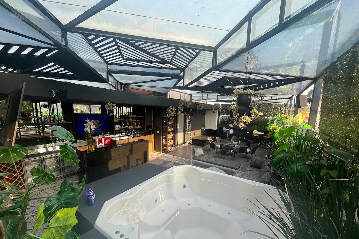 Único PH con terraza, jacuzzi y sauna todo privado gallery image 2