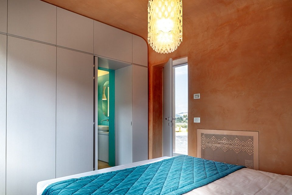 Luxi gallery image 4