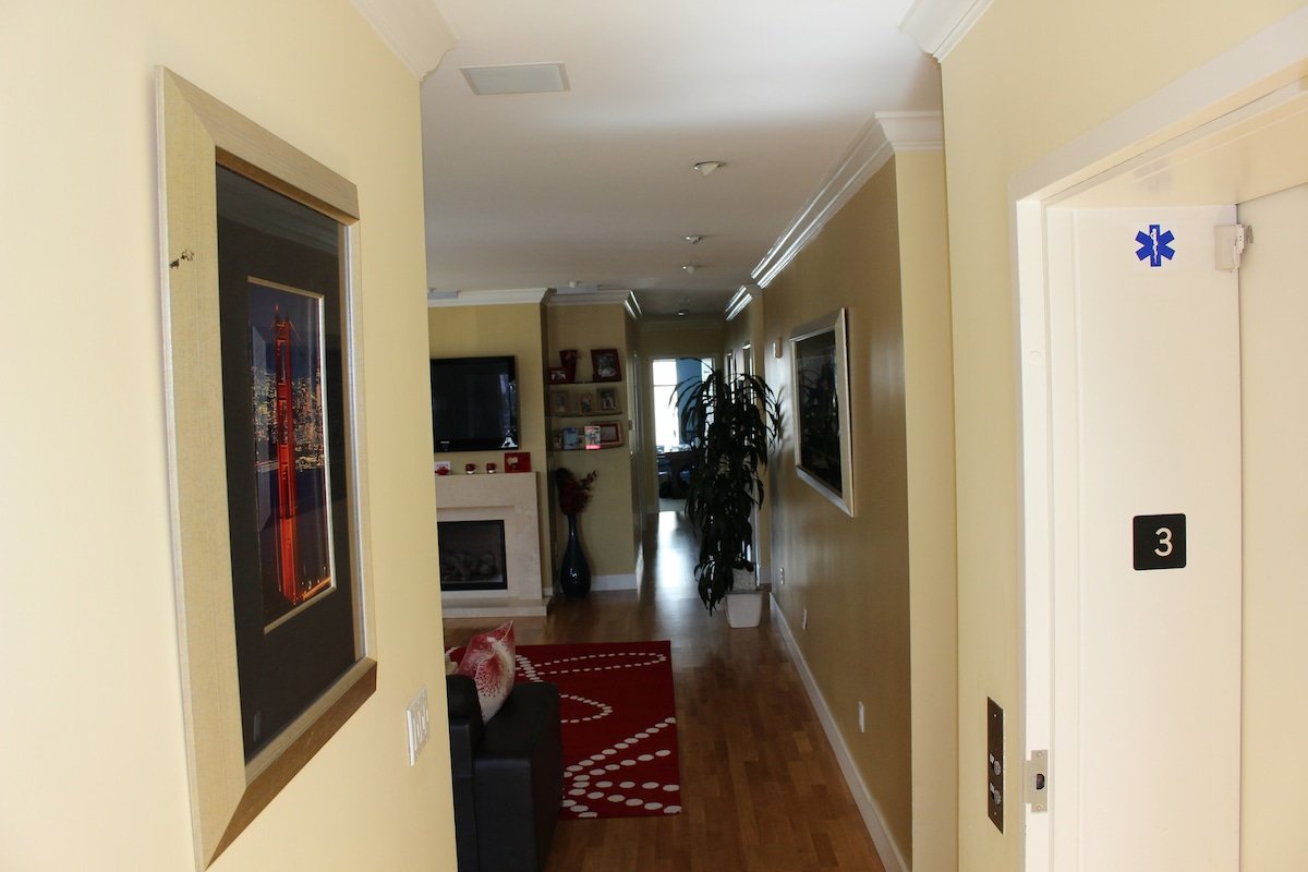 Amazing Large Central Flat gallery image 3