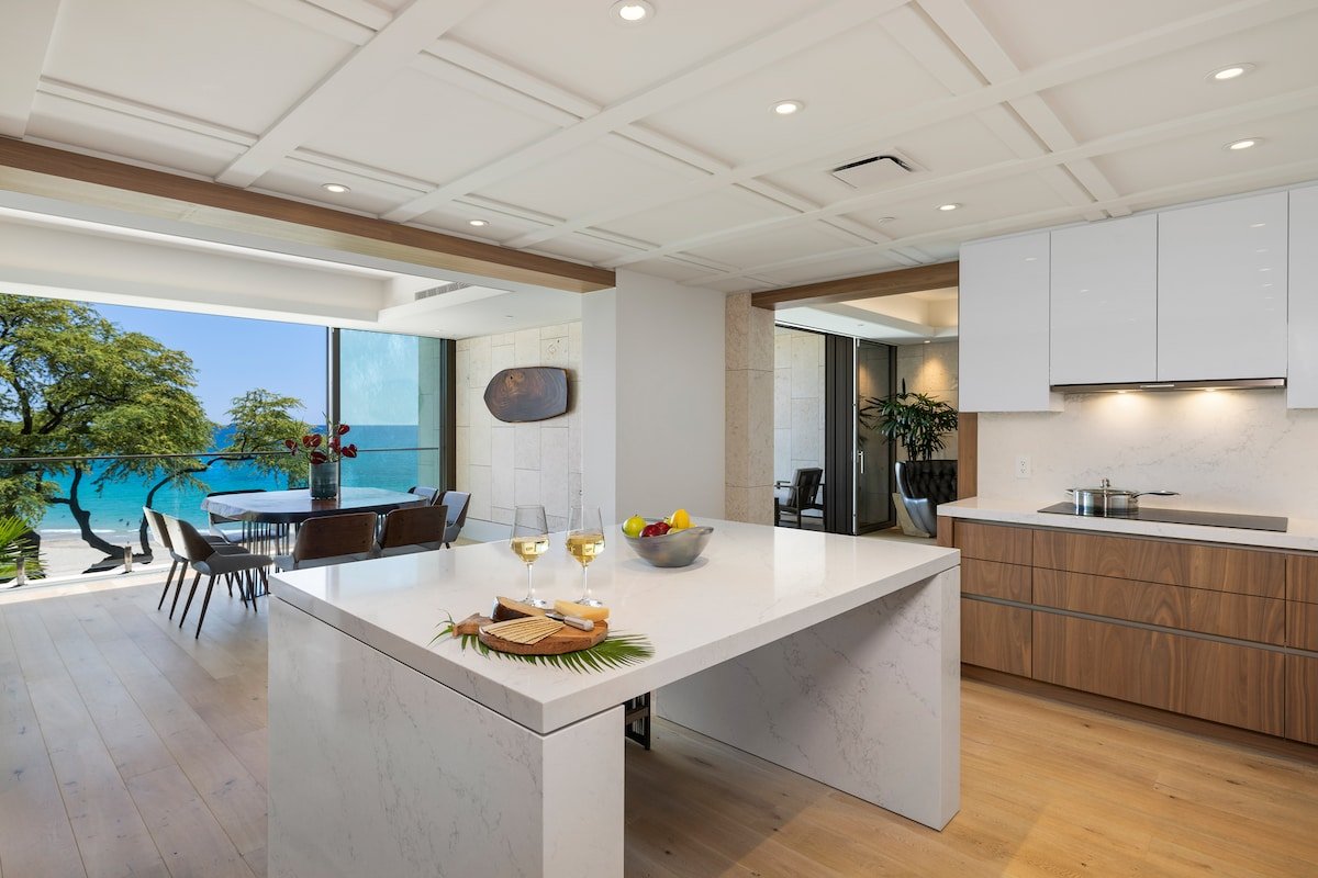 Breathtaking Penthouse on Hapuna Beach! gallery image 2