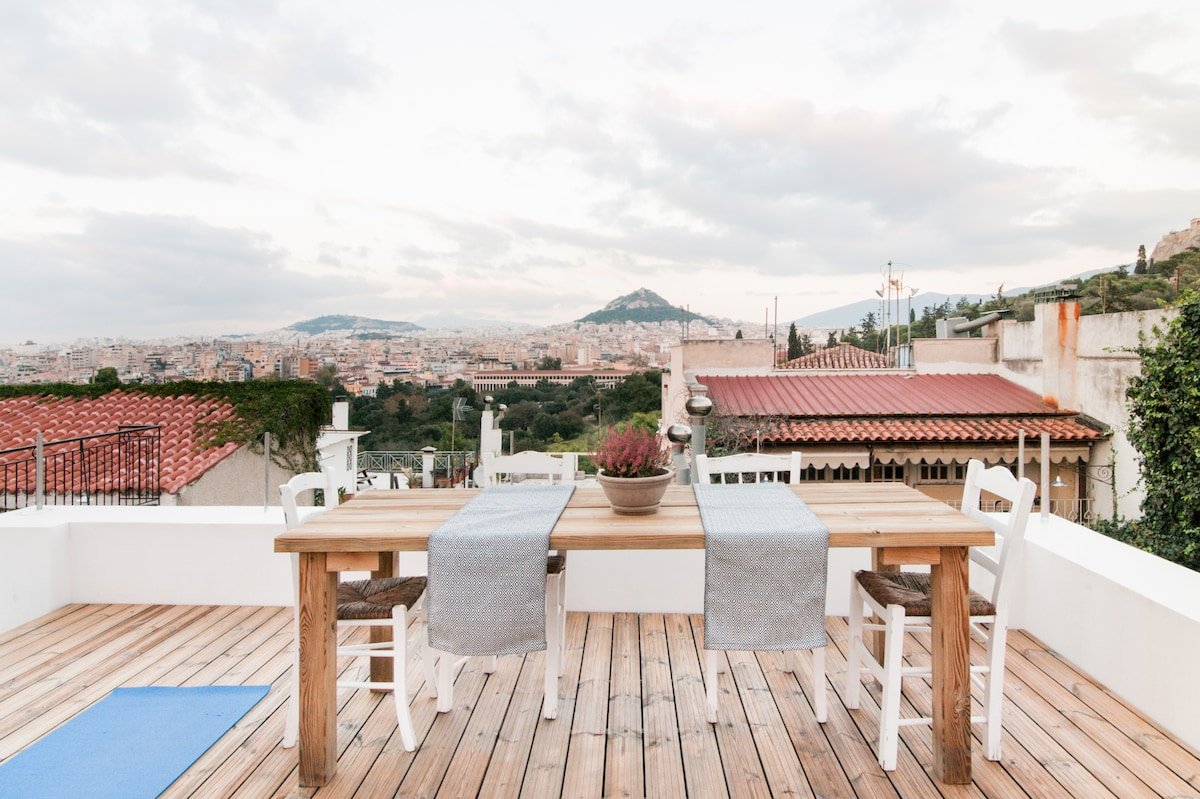 Beautiful Boutique House in the heart of Thiseio gallery image 2