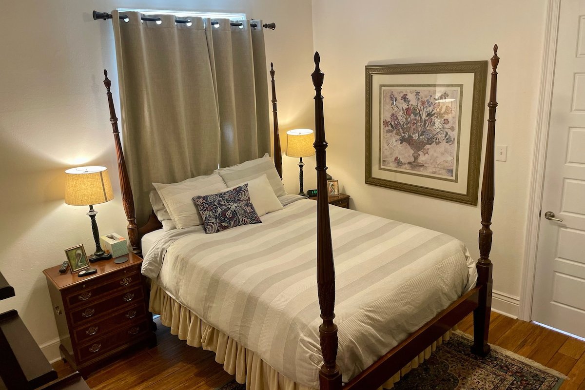 1903 Lovely town house – famous Bywater district gallery image 3