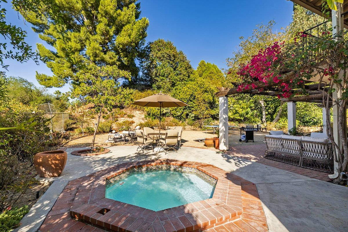 Bigger is Better And So Are Spectacular Views gallery image 3