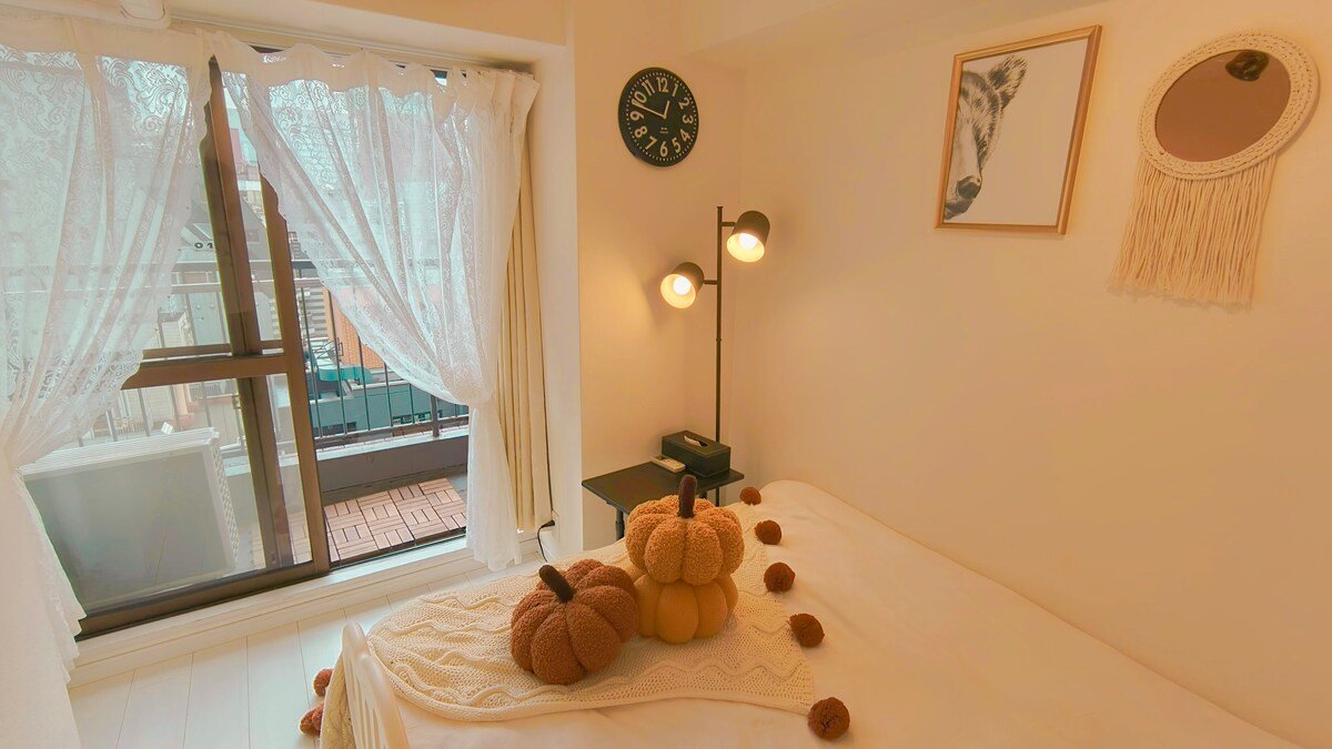 Stunning luxury APT in Tokyo Shinjuku Kabukicho gallery image 4