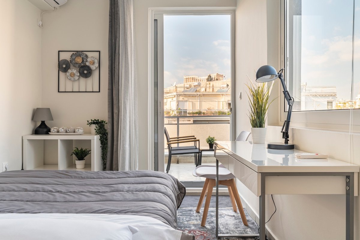 HighEnd 5BDR NewApt w/Breathtaking Acropolis View gallery image 5