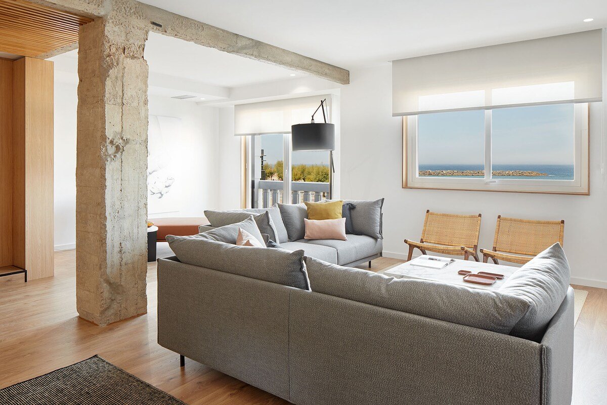 Jai Alai 54 by FeelFree Rentals gallery image 2