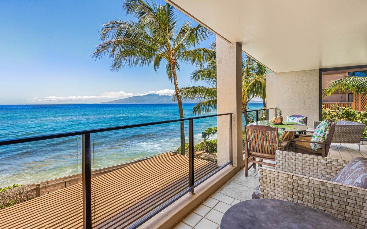 Dream Location Oceanfront Mahana 209 2BD gallery image 4