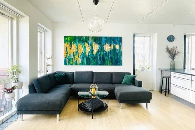 Modern 3-bedroom 103m2 flat by Bella Center gallery image 2