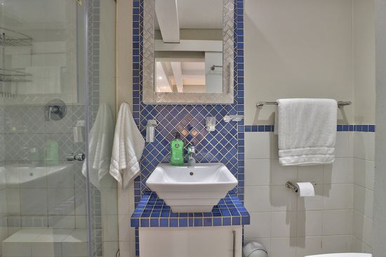 Photo 2 of Bungalow Clifton accommodation in Clifton, Cape Town with 4 bedrooms and 4 bathrooms