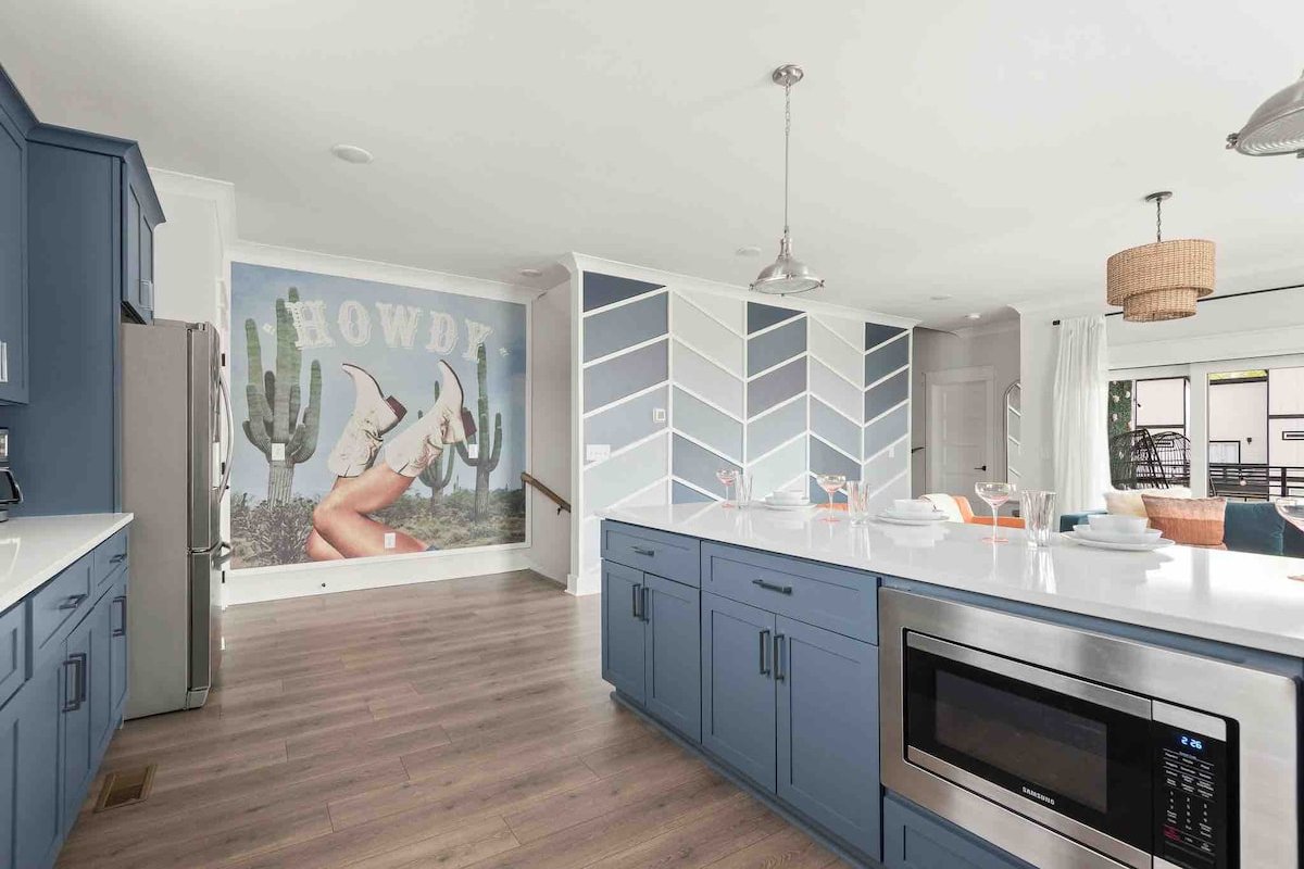 *Mins to Broadway*Bachelorettes Welcome*Sleeps 12+ gallery image 4