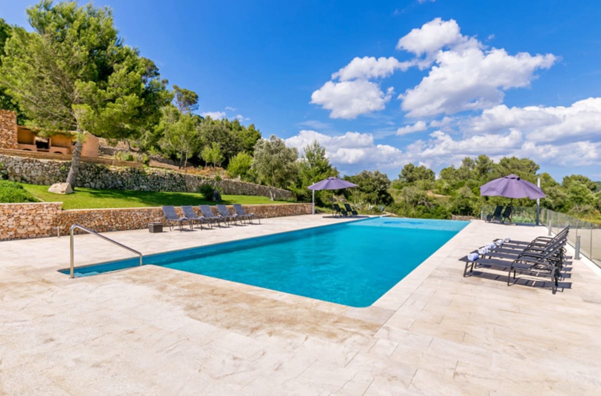 Ca’n Cristofal -country home for secluded getaway gallery image 4